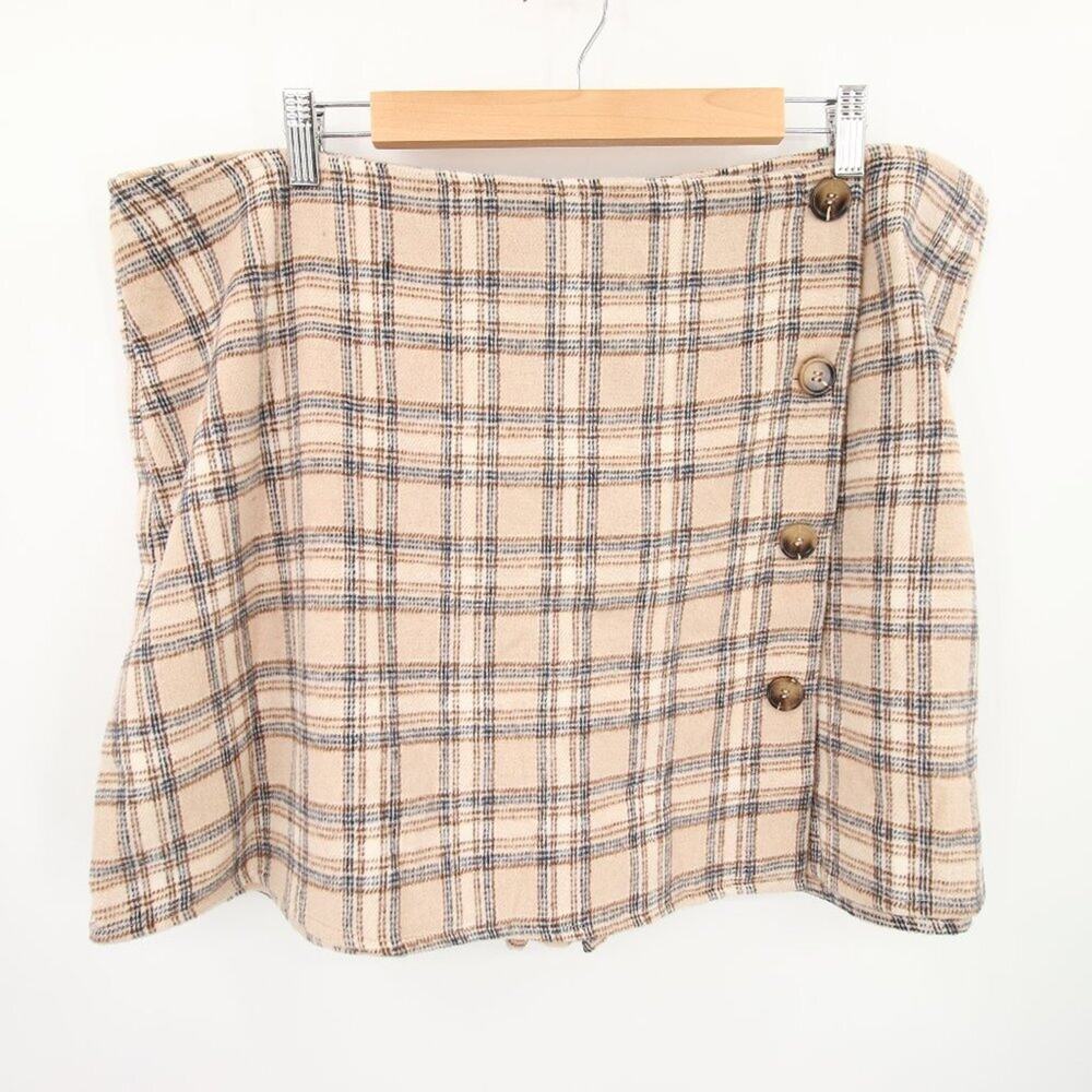 Haily & Co Skort Mini Skirt Size 3X Plaid Flannel Built-In Shorts Wrap Style